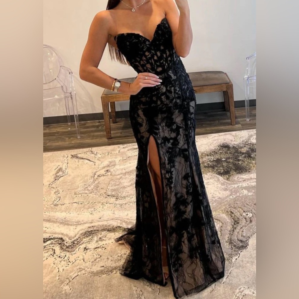 Mermaid Strapless Lace Dress with Slit
